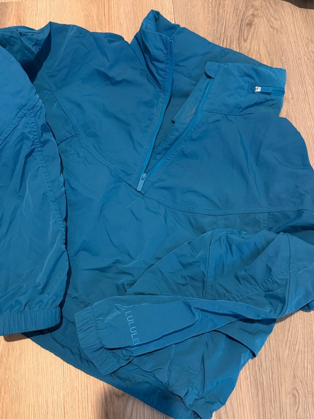 Lululemon Teal Windbreaker Pullover